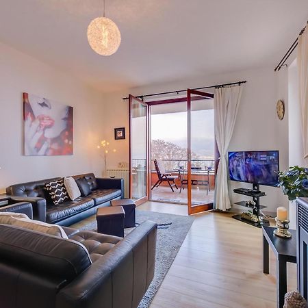 Апартаменты La Bellavista Penthouse Стреза Экстерьер фото