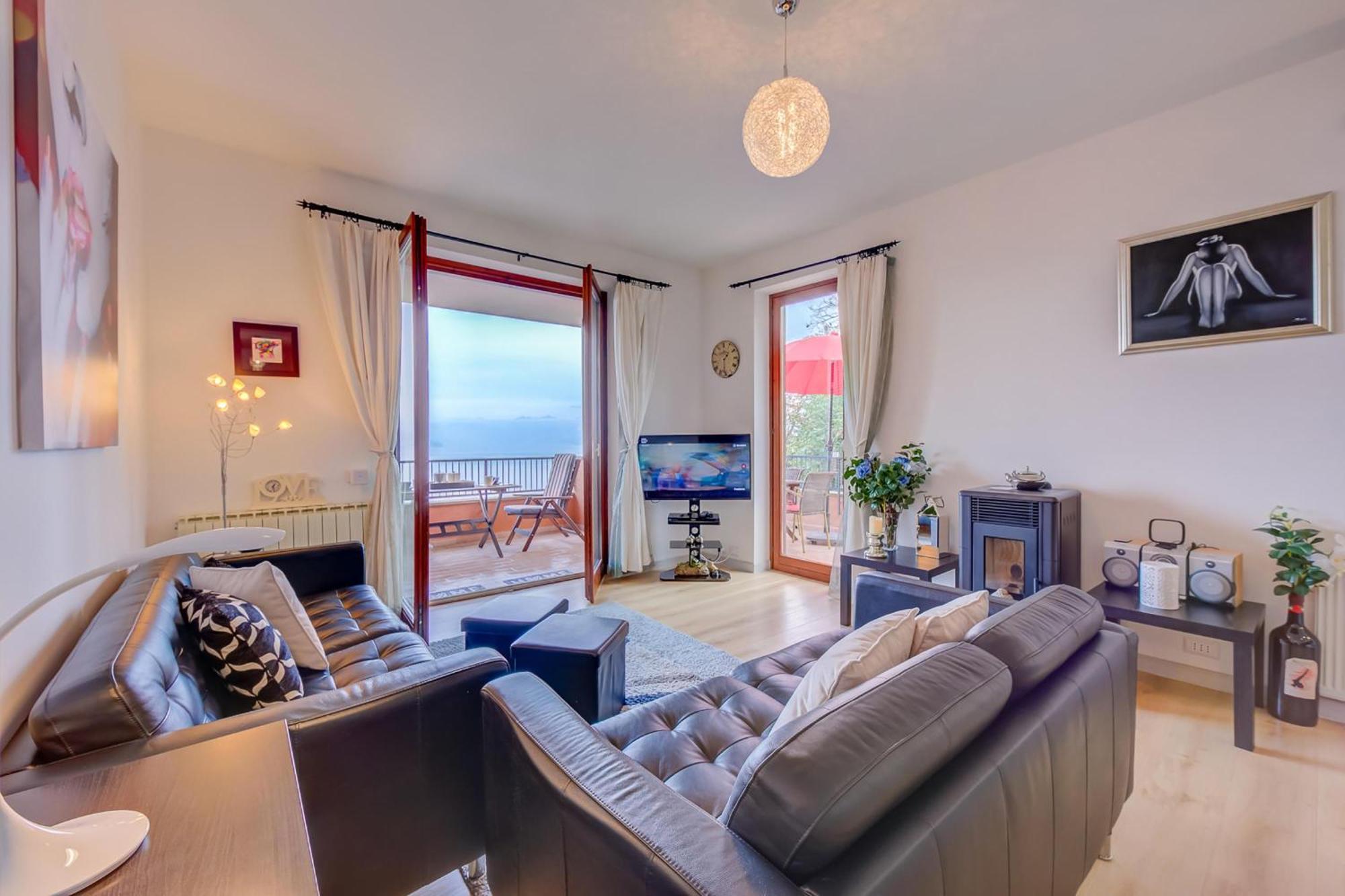 Апартаменты La Bellavista Penthouse Стреза Экстерьер фото