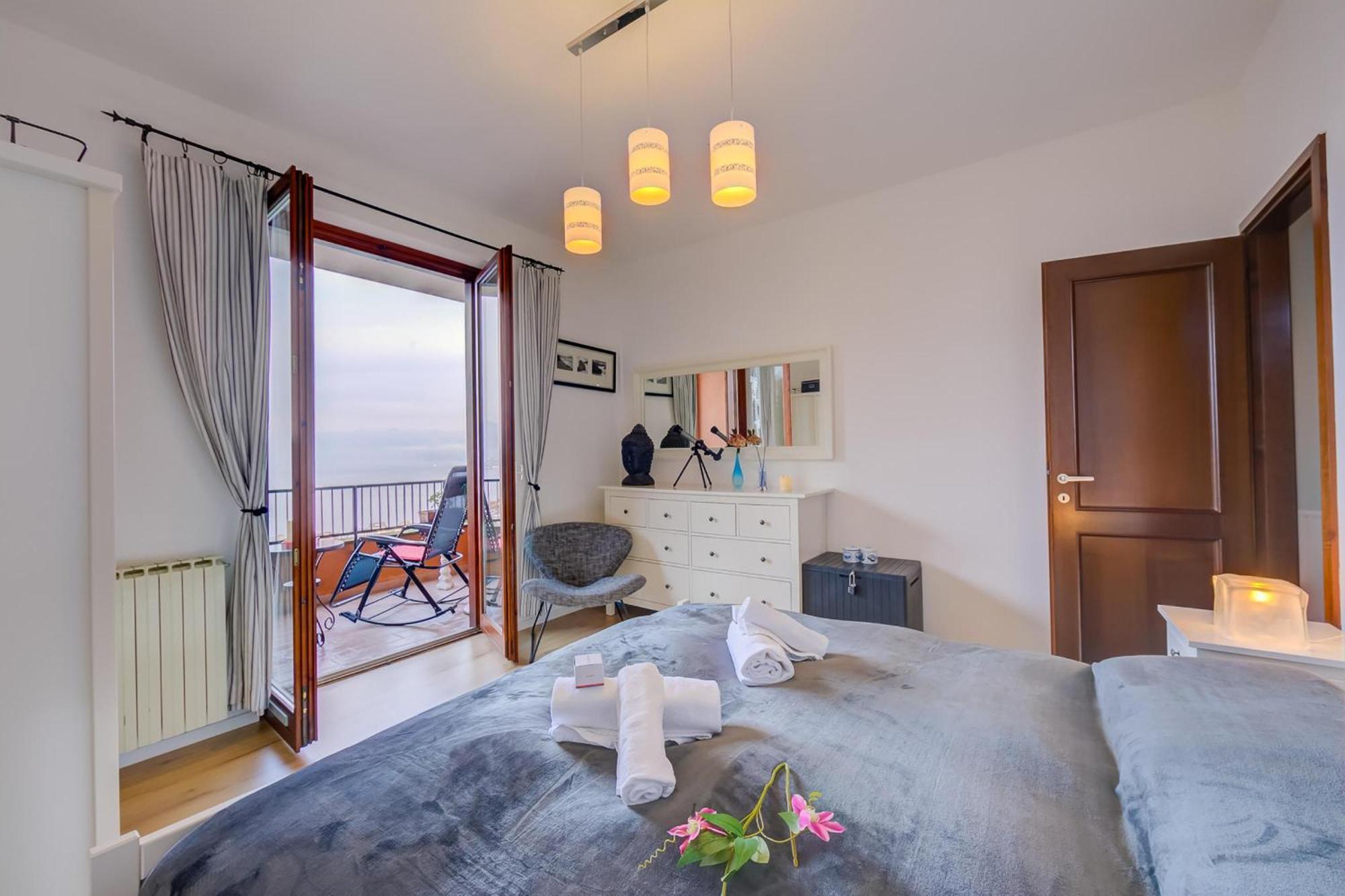Апартаменты La Bellavista Penthouse Стреза Экстерьер фото