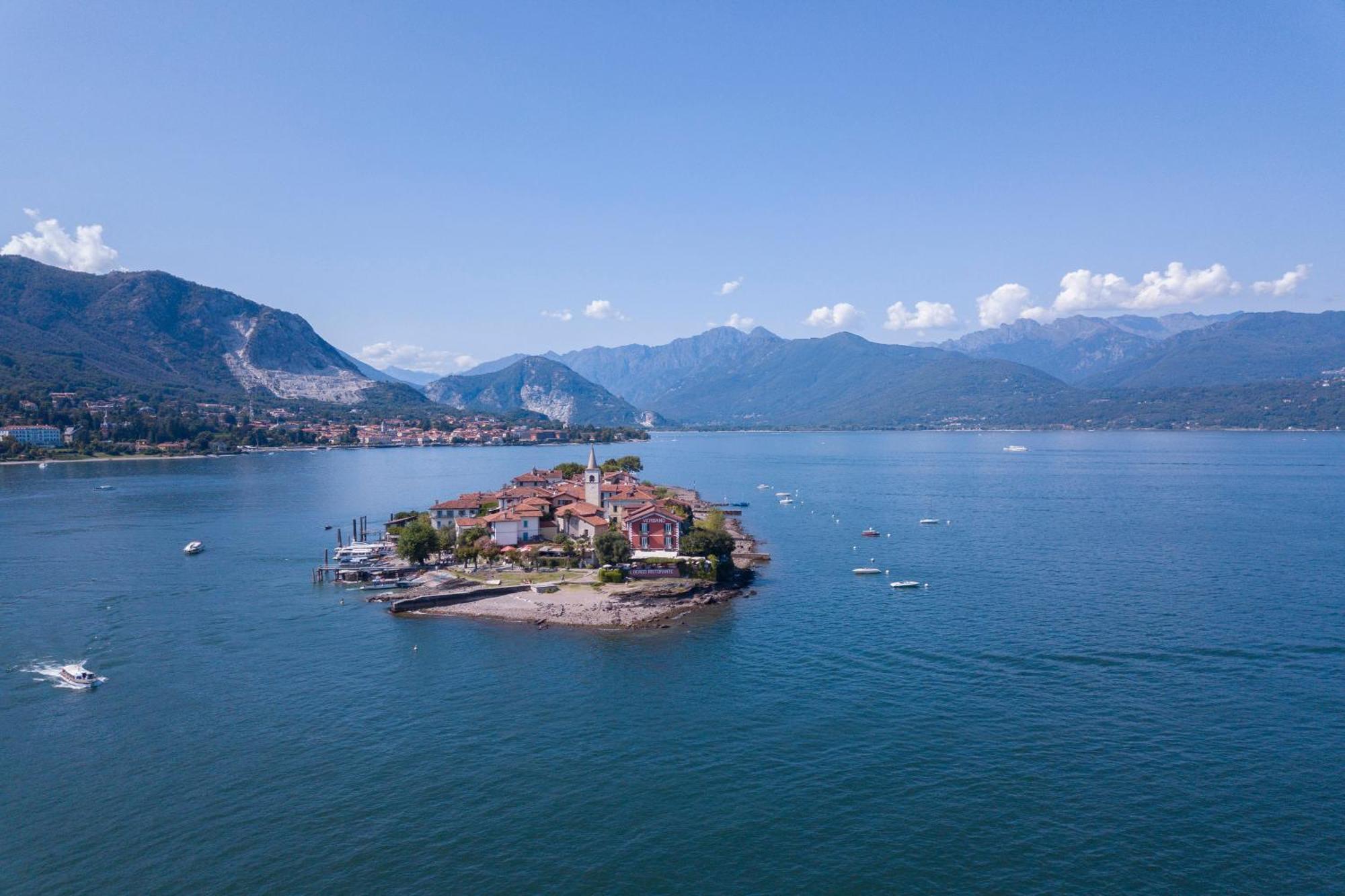 Апартаменты La Bellavista Penthouse Стреза Экстерьер фото