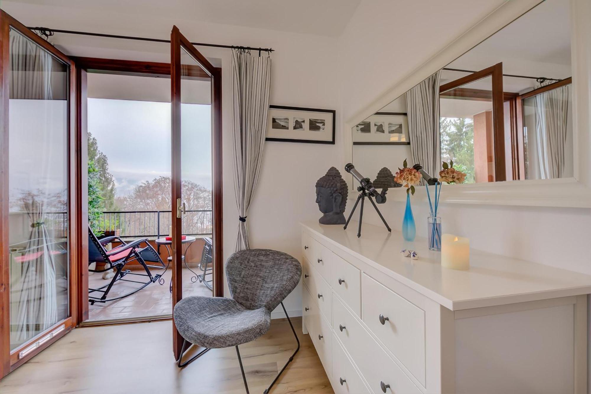 Апартаменты La Bellavista Penthouse Стреза Экстерьер фото